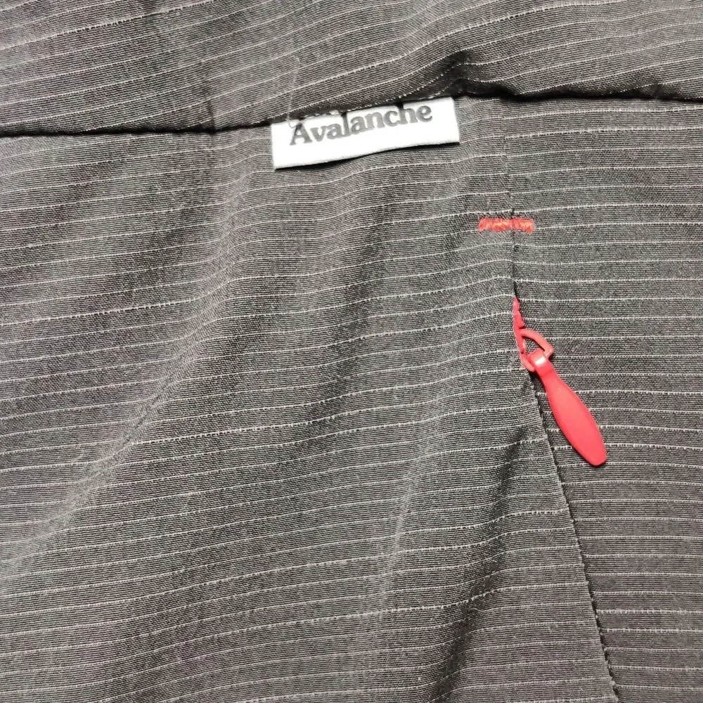 Avalanche Outdoor Shorts Men’s Large Gray Stretch Hiking Athletic Zip Pocket